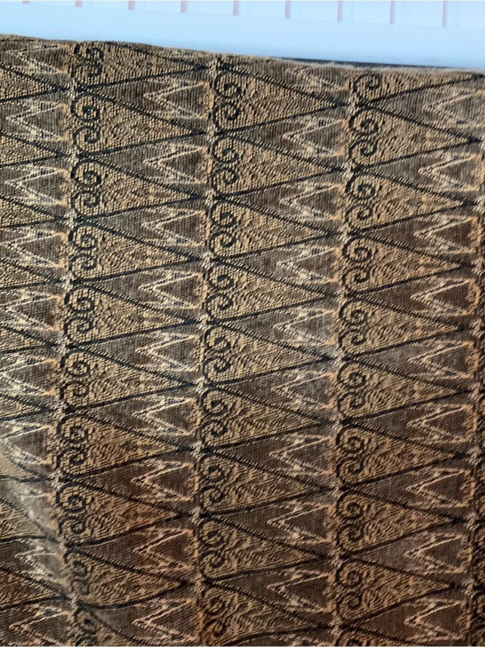 Vintage Heavy jacquard woven throw blanket Thick Braided Fringe 57”x52”